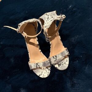 Women's Snakeskin Patterned Heels
